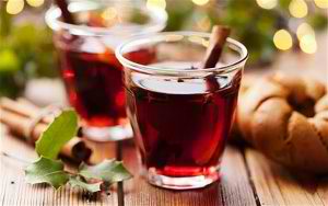7 Reasons To Drink Mulled Wine This  Christmas!